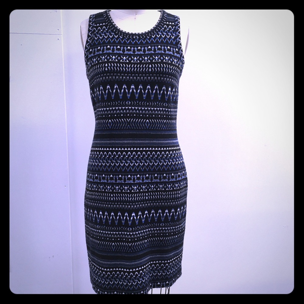 Aztec print fitted sleeveless Karen Kane dress